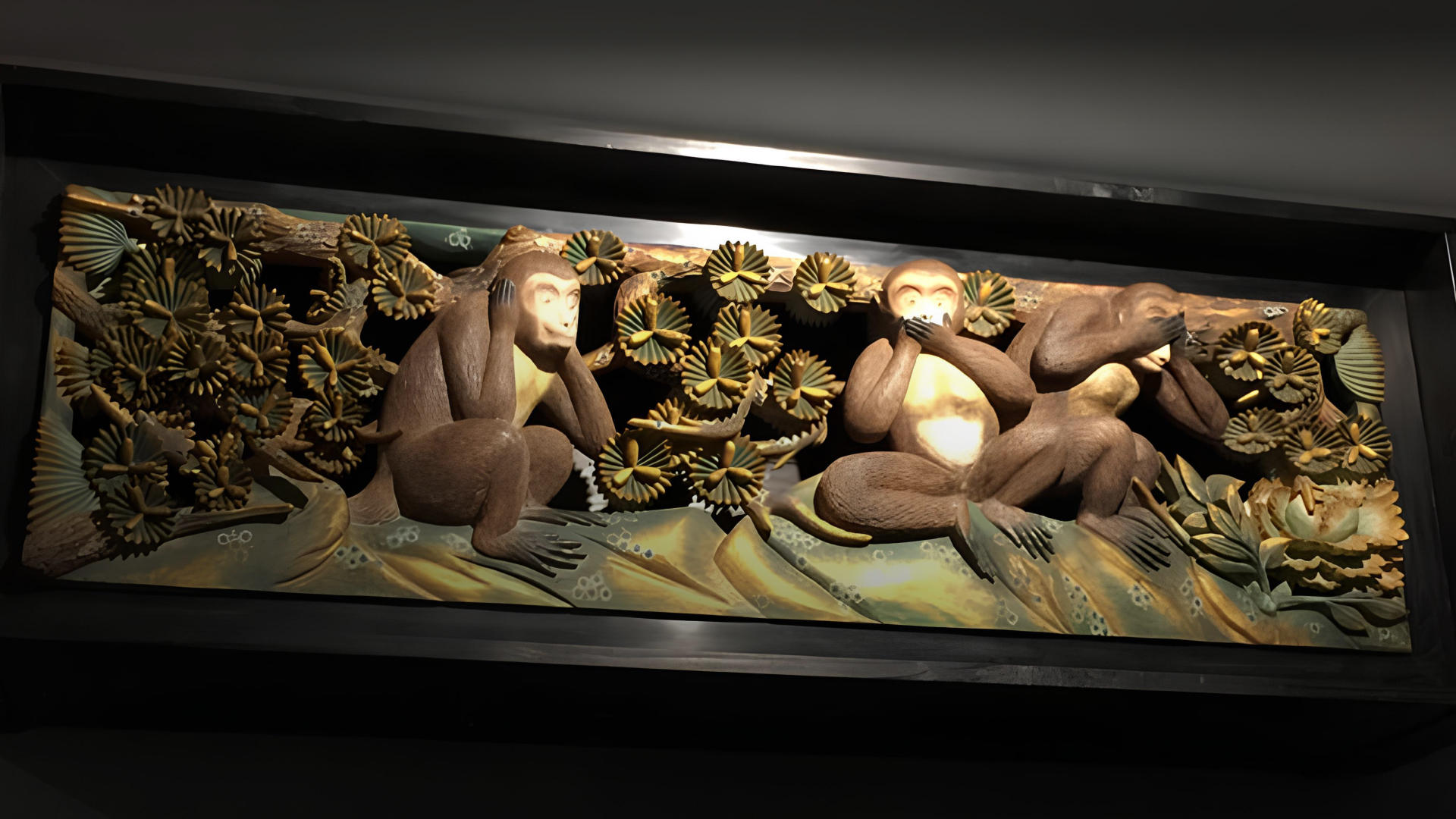 日光東照宮八面猿実物大模型