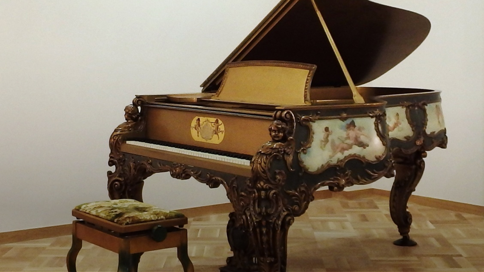 スタインウェイアートピアノ